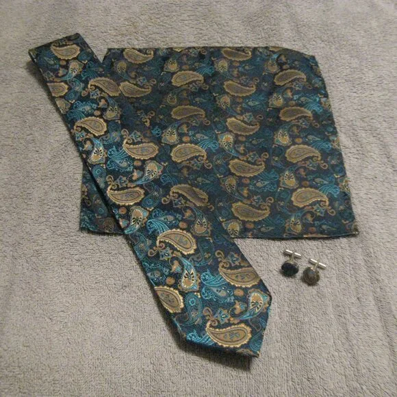 "Twenty Dollar Tie" Extra-Long Men's Tie with Pocket Square and Cuff Links - Picture 8 of 10